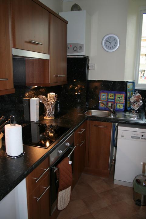 Town Esslemont Avenue Apartment *